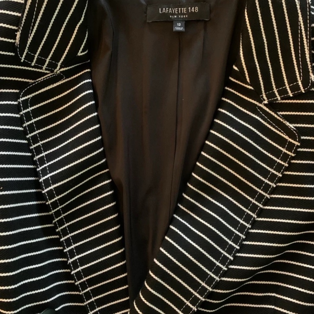 Lafayette 148 New York Devin Stripe Blazer
Size 12 - Picture 9 of 9